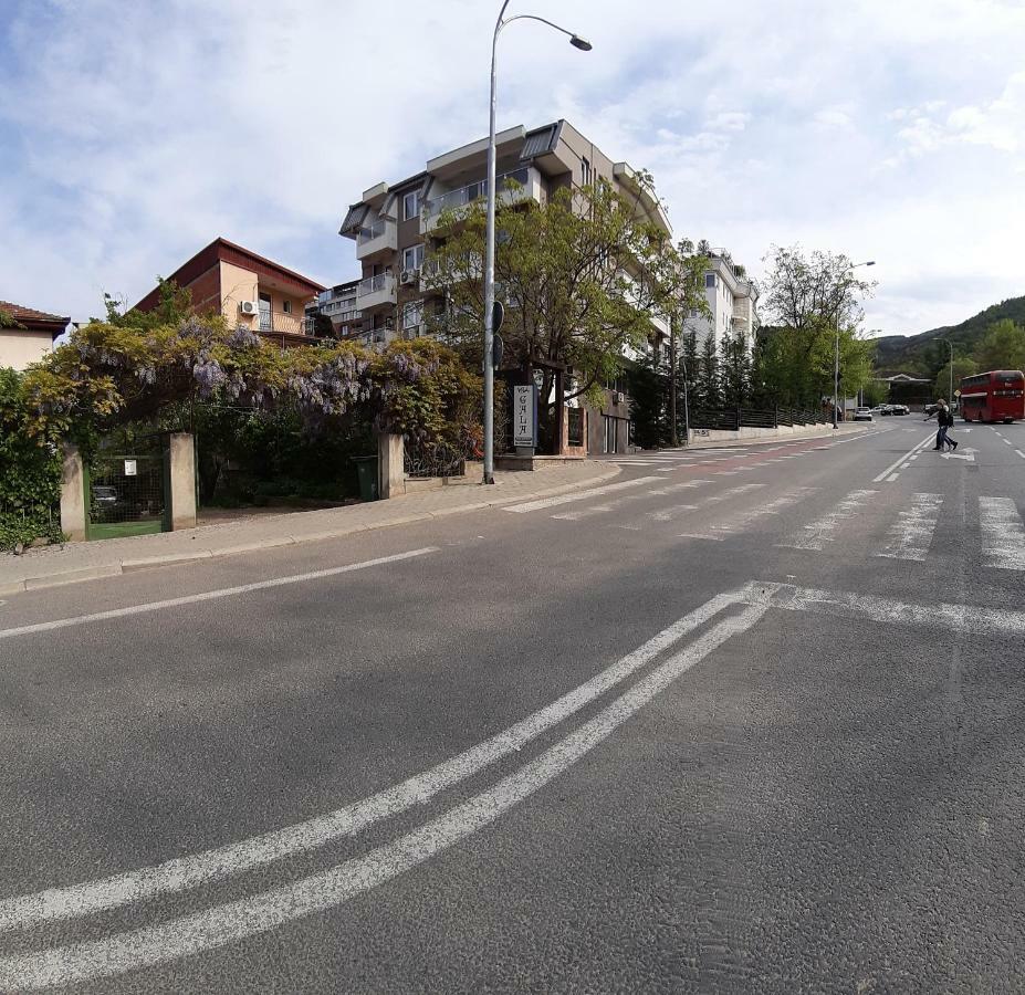 Villa Gala Skopje Exteriör bild